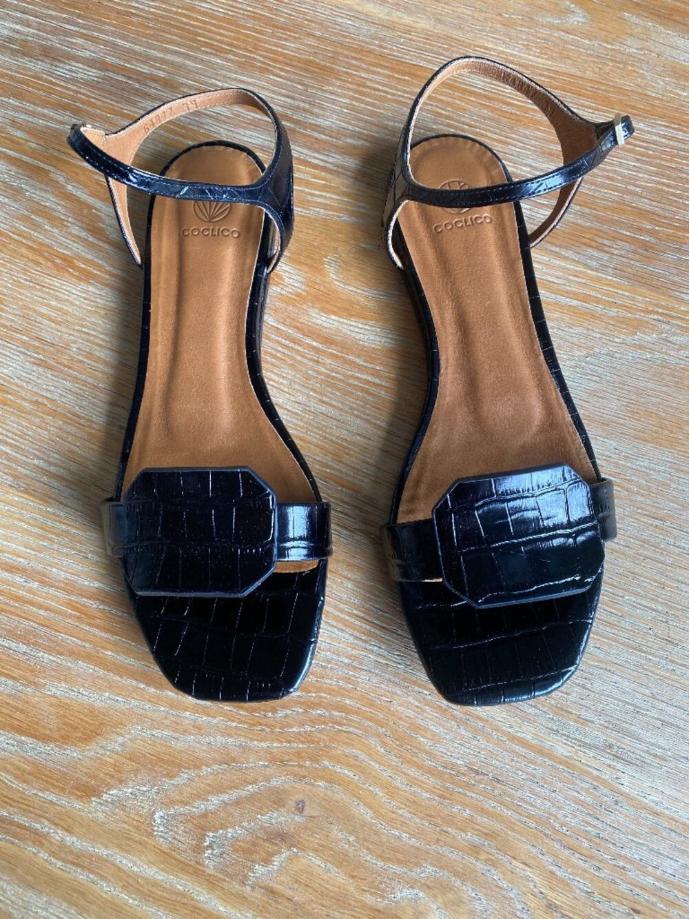 COCOLICO Black Croc Sandals